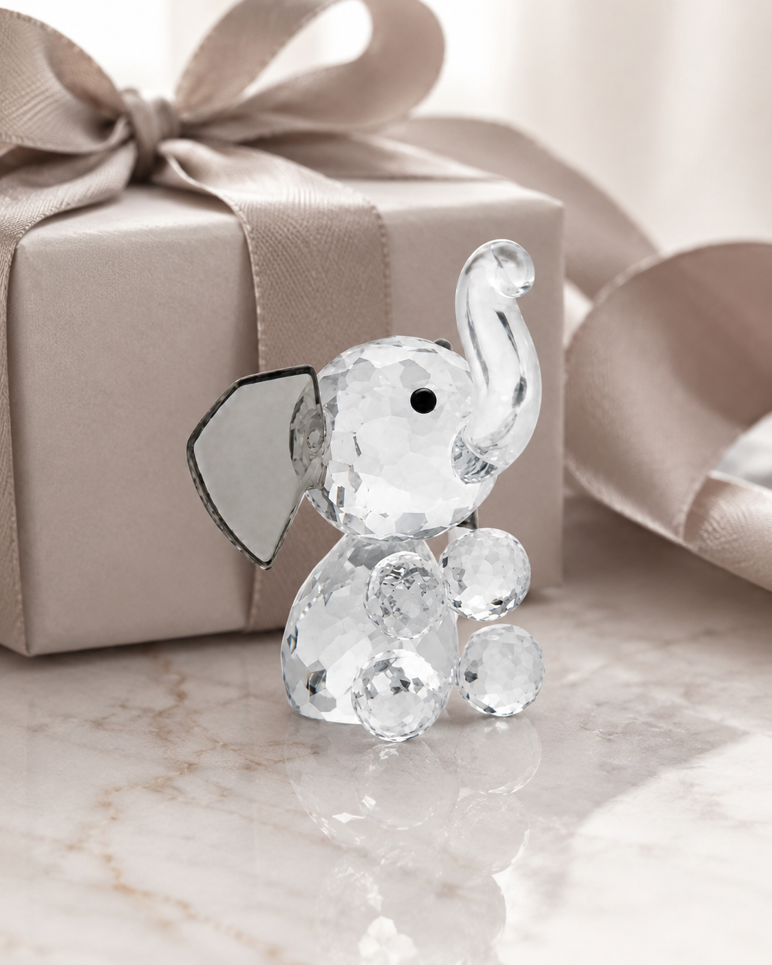 Baby Elephant for Lucky - imagen modelo 2