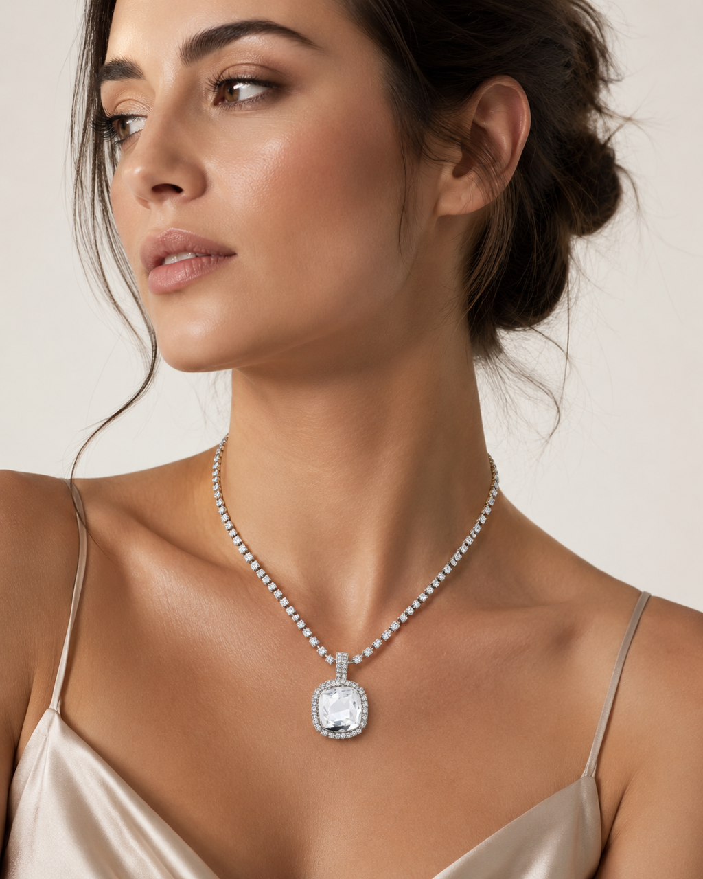 Larceta Neck - Crystal - imagen modelo 1