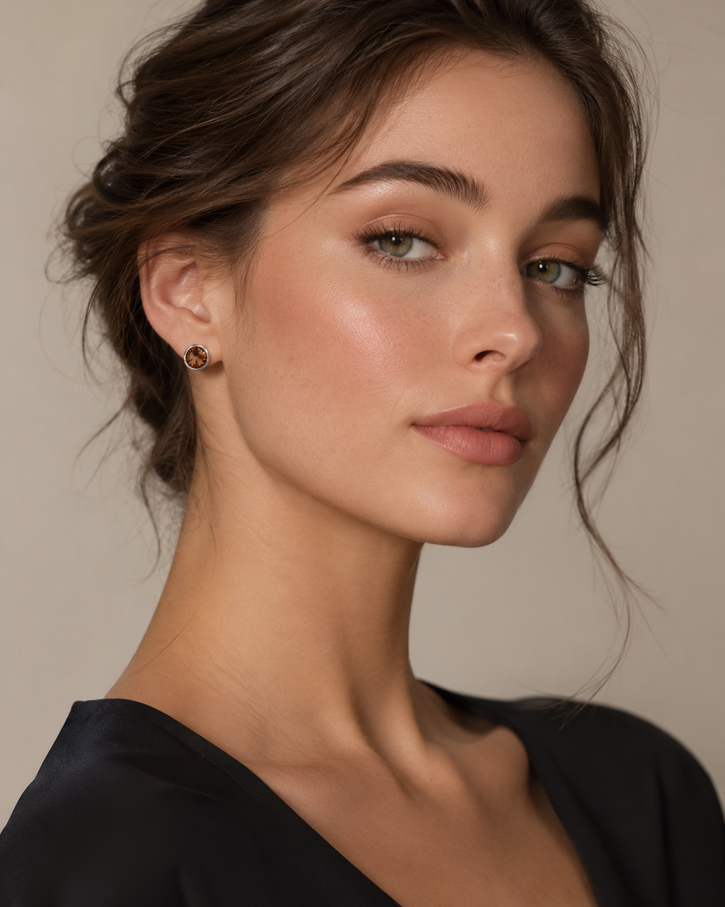 Unique Earr - Sm Topaz - imagen modelo 1