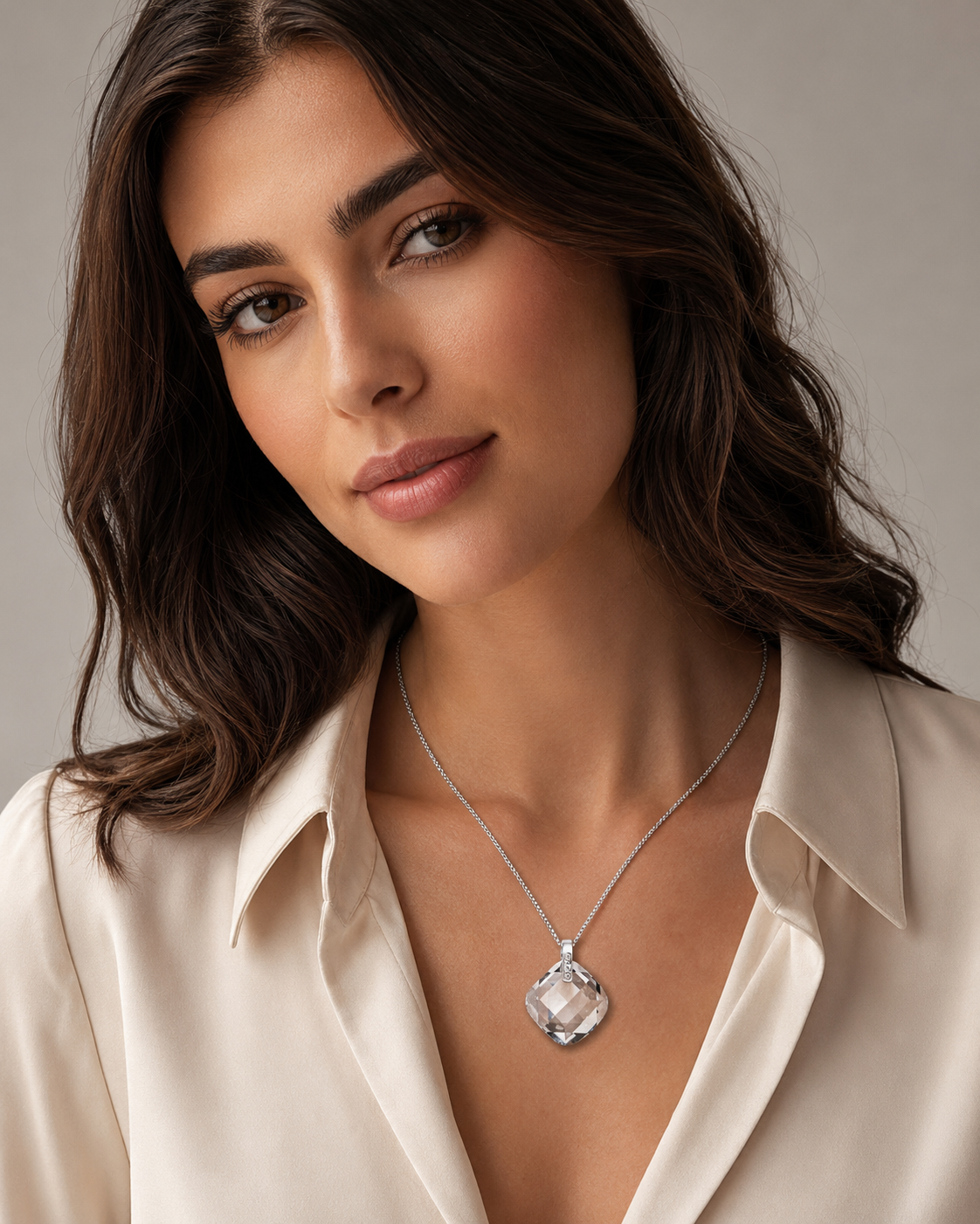 Danielle Pend - Crystal - imagen modelo 1